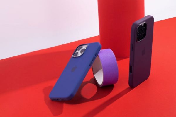 Silicone Case with Button, Animation & MagSafe iPhone 17 Pro (1:1 original), Anchor Blue