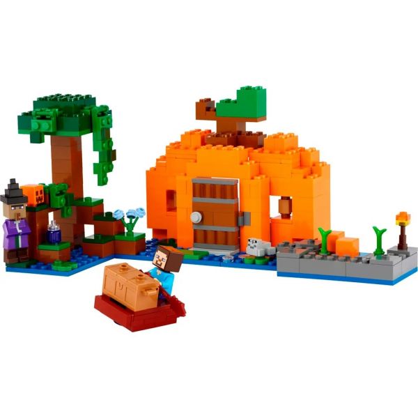 Блоковий конструктор LEGO Гарбузова ферма (21248)