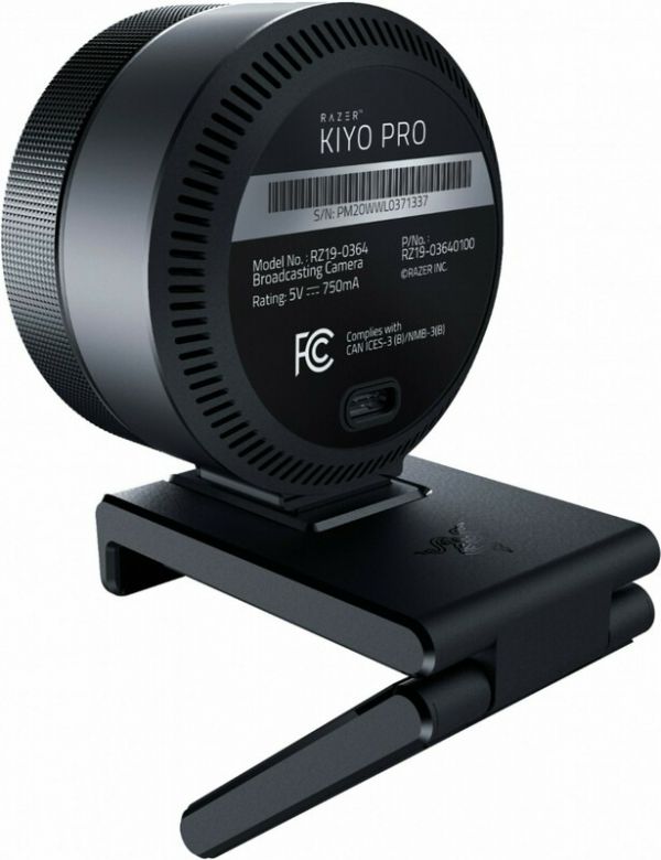 Веб-камера Razer Kiyo Pro (RZ19-03640100-R3M1/RZ19-03640100-R3U1)
