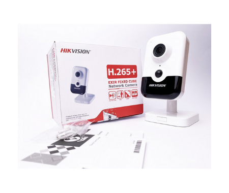 IP-камера відеоспостереження Hikvision з Wi-Fi DS-2CD2421G0-IW (W) (2.8 мм)