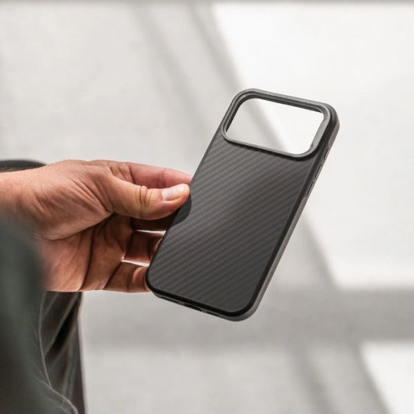 Чохол CASE LAB Carbon Case for Apple for iPhone 17 Pro with MagSafe (black)